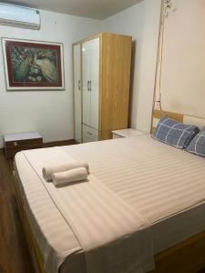 Letto o letti in una camera di Hanoi Eastern Gate Hostel & Spa