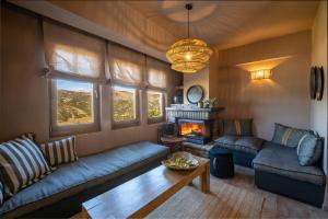 A seating area at Chalet Azanias Kalavryta