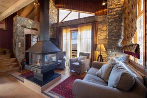A seating area at Chalet Azanias Kalavryta