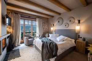 A bed or beds in a room at Chalet Azanias Kalavryta