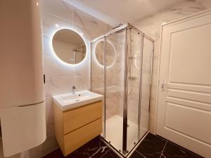 Łazienka w obiekcie Le Cocoon - Home Homy