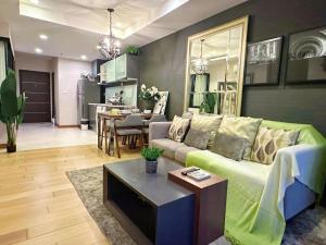 אזור ישיבה ב-The Astra Condo Changkhlan in Chiang Mai