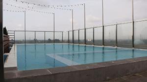 Kolam renang di atau dekat dengan Pakons Prime Hotel