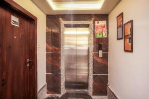 Koupelna v ubytování Treebo A1 Residency, Hingna T Point