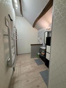 Cucina o angolo cottura di La Maison du bonheur - Gîte RULINA - Corancy