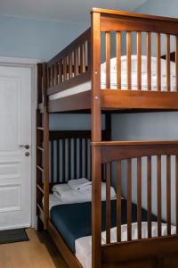 Postel nebo postele na pokoji v ubytování Gar'is Hostel Lviv
