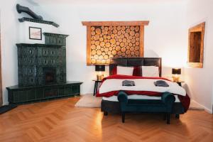 Ένα ή περισσότερα κρεβάτια σε δωμάτιο στο Hotel Sonnenalm Stuhleck