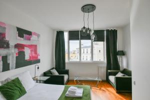 Posteľ alebo postele v izbe v ubytovaní Huge and bright 4BD for 10 guests Sacre-Coeur