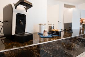 Dapur atau dapur kecil di Frizzcafé Loft in Polignano a Mare