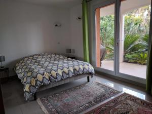 Gallery image of Villa de 5 chambres avec piscine privee jardin clos et wifi a Rognac in Rognac