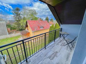 Balkón alebo terasa v ubytovaní MIHI APARTMAN