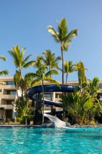 Bazén v ubytování OUTRIGGER Kona Resort and Spa nebo v jeho okolí