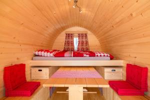 Ένα ή περισσότερα κρεβάτια σε δωμάτιο στο Camping Lazy Rancho - Eiger - Mönch - Jungfrau - Interlaken