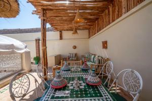 Un balcón o terraza en Riad Chez Henriette