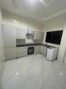 Η κουζίνα ή μικρή κουζίνα στο Michael’s Apartment Complex