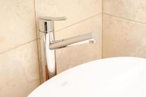 a close up of a toilet in a bathroom at N3-Catamarca in Villa Constitución