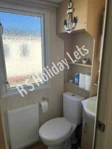 Ένα μπάνιο στο Starview 8 berth Caravan +16 φωτογραφίες