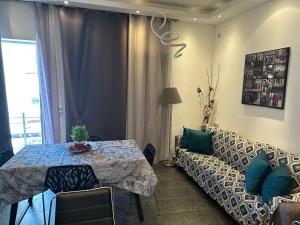 Φωτογραφία από το άλμπουμ του Renovated flat with Acropolis view στην Αθήνα