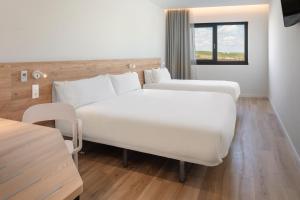B&B HOTEL Écija客房内的一张或多张床位