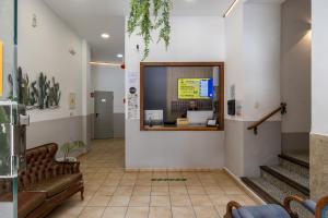 Ο χώρος του λόμπι ή της ρεσεψιόν στο El Josemari Youth Hostel - Albergue Juvenil