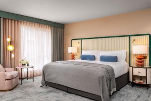Ein Bett oder Betten in einem Zimmer der Unterkunft The Green