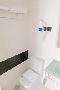 Koupelna v ubytování Hostal Gran Via 44