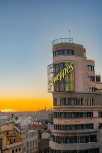 Nespecifikovaný výhled na destinaci Madrid nebo výhled na město při pohledu z hostelu