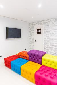 TV a/nebo společenská místnost v ubytování Hostal Gran Via 44