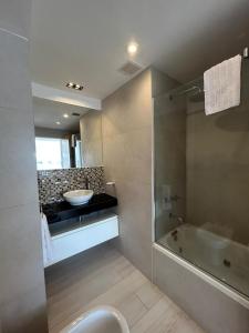 Phòng tắm tại Fk Villa Devoto +15 ảnh