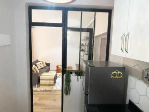Posezení v ubytování Meublé chic à Ahala avec groupe électrogène