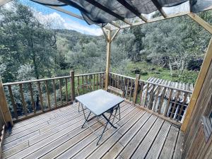 Balkón nebo terasa v ubytování Tiny House en lisière de forêt + 7 fotografií