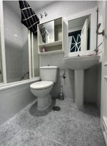 A bathroom at Mefistofeles ZH Apartaments