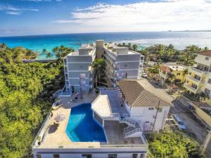 Bazén v ubytování Vista Marina Residence nebo v jeho okolí