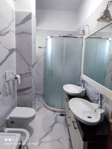 Koupelna v ubytování Residenza Regina Margherita, Apud Montes + 9 fotografií