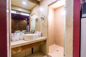 Koupelna v ubytování Hotel Rose Ensenada