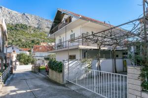 Nespecifikovaný výhled na hory nebo výhled na hory při pohledu z apartmánu