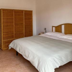 Rúm í herbergi á Alice Kite Resort