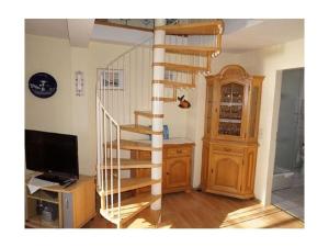 TV a/nebo společenská místnost v ubytování Guesthouse Holnis Comfortable holiday residence + 22 fotografií