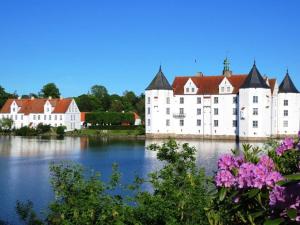 Bygningen som feriehuset ligger i