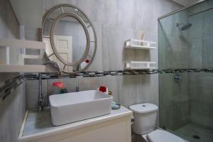 Bagno di Sea Piton View Apartment- Location, Convenience, Modern Living