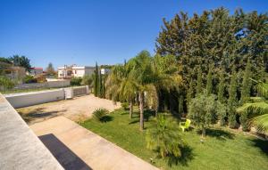 A garden outside Casa Libasci