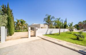 A garden outside Casa Libasci
