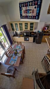 Kuchyň nebo kuchyňský kout v ubytování Grapevines Villas Makrygialos