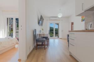 Kuchyň nebo kuchyňský kout v ubytování Apartments Senka