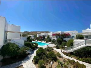 Gallery image of ILIOS COZY POOLHOUSE MYKONOS in Ornos +16 photos