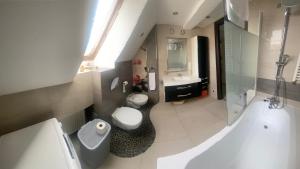 Kúpeľňa v ubytovaní Apartament W46B Deluxe w Bielawie Góry Sowie