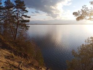 a view of a large body of water at Gemütliche, ruhige Dachwohnung in Lütow für bis zu 4 Personen in Lütow