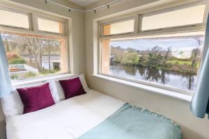 Katil atau katil-katil dalam bilik di Killarney View House B&B