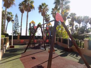 Kawasan permainan kanak-kanak di Holiday Vistamar2MED005