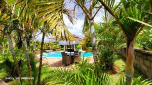 Bazén v ubytování Mahafaly Hotel & Resort nebo v jeho okolí
